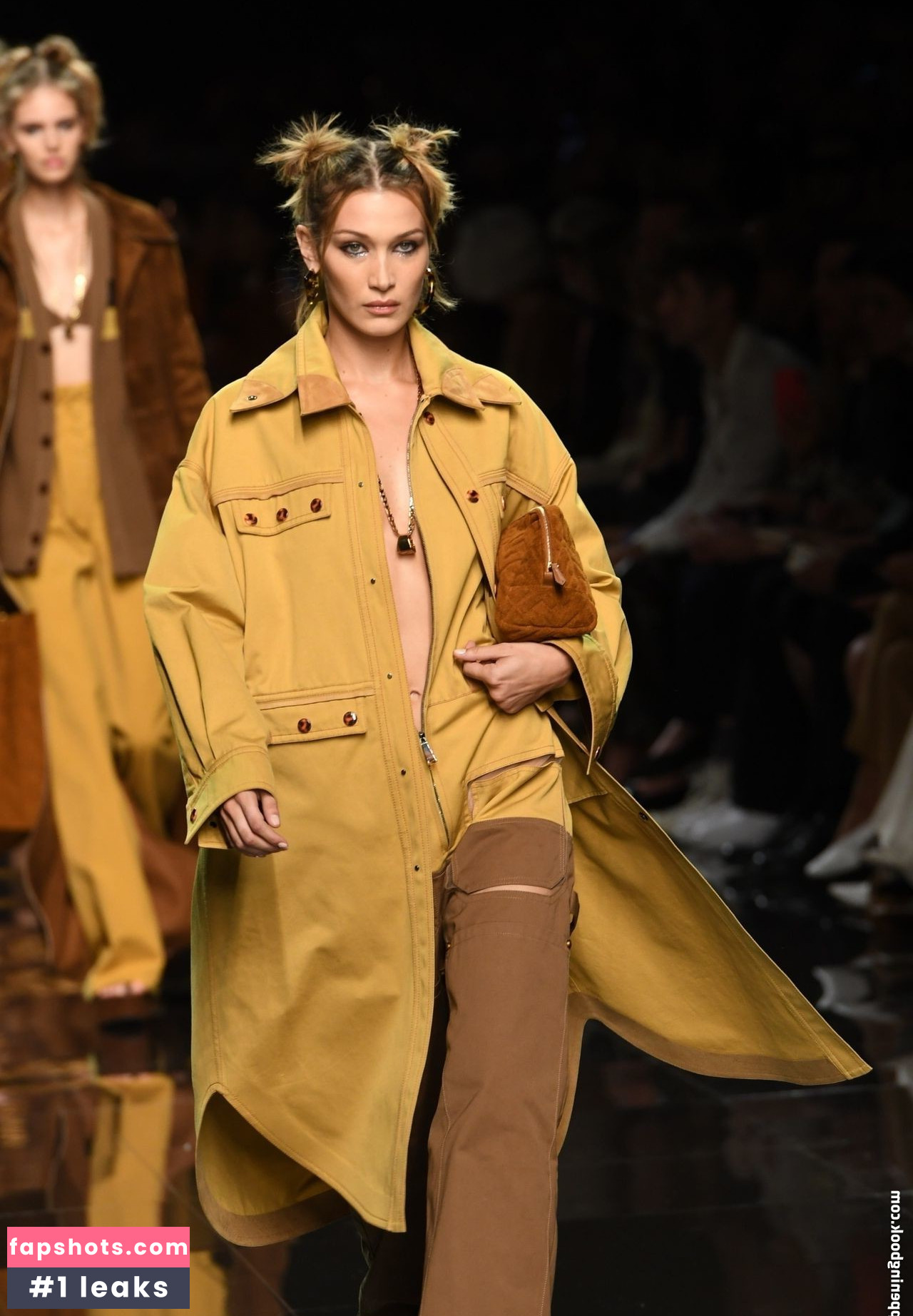 Bella Hadid gallery photo #1675