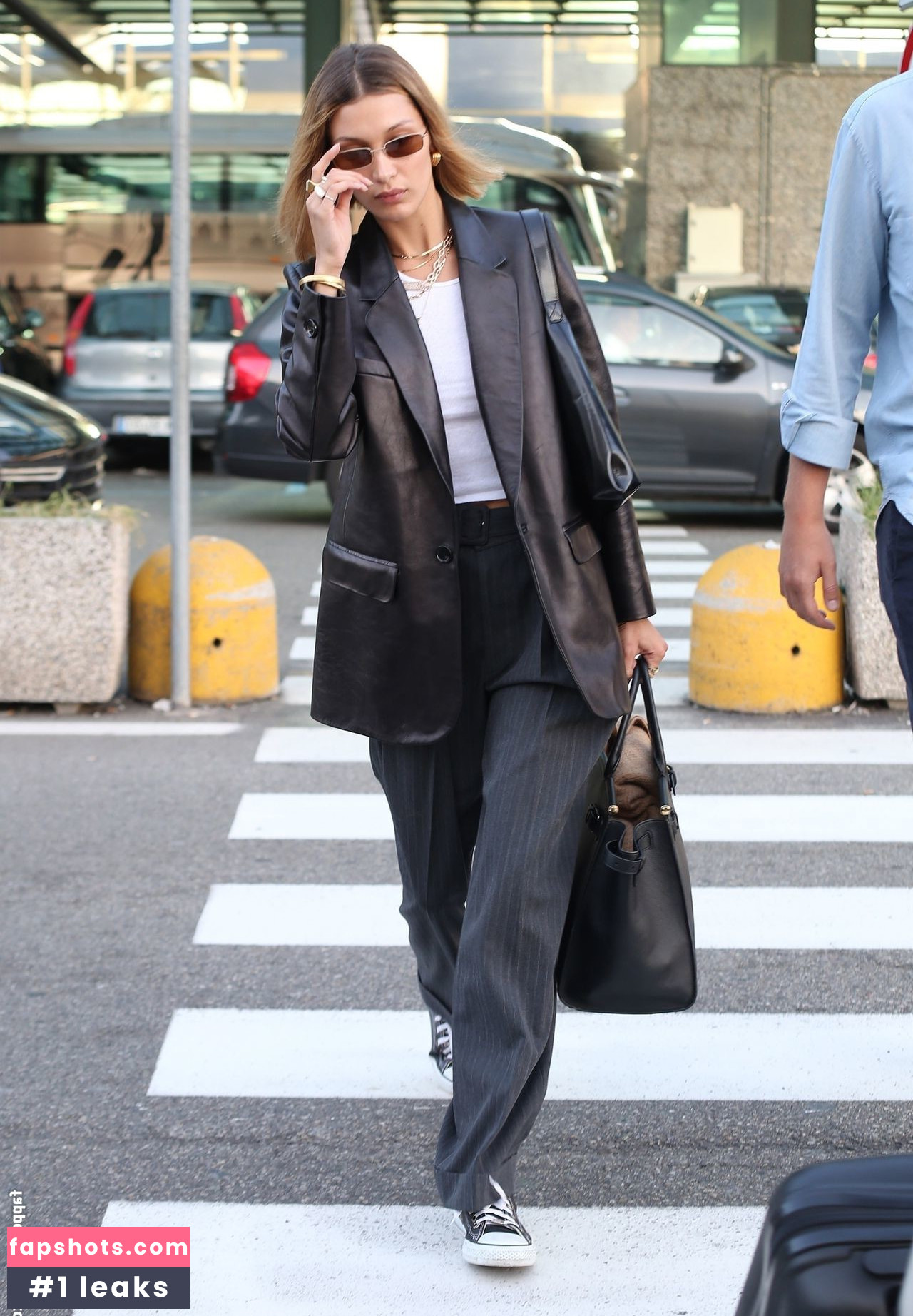 Bella Hadid gallery photo #1676