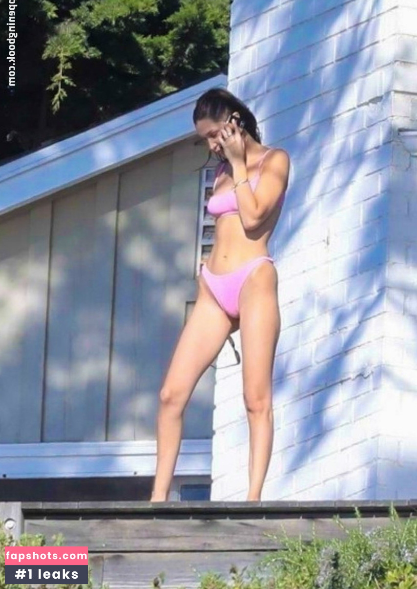 Bella Hadid Filtración Desnuda OnlyFans Foto #2200 - Fapshots