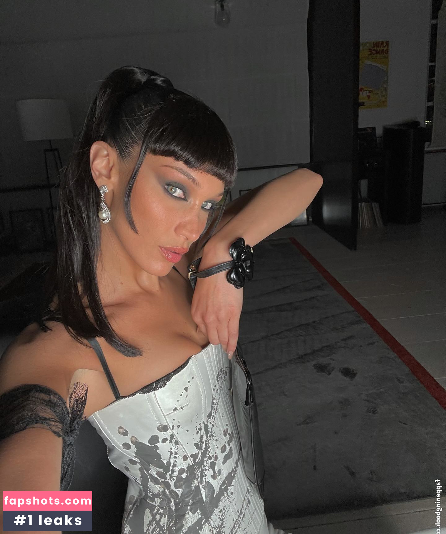 Bella Hadid gallery photo #535