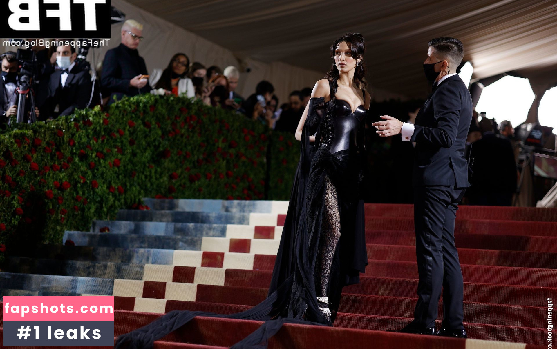 Bella Hadid gallery photo #567