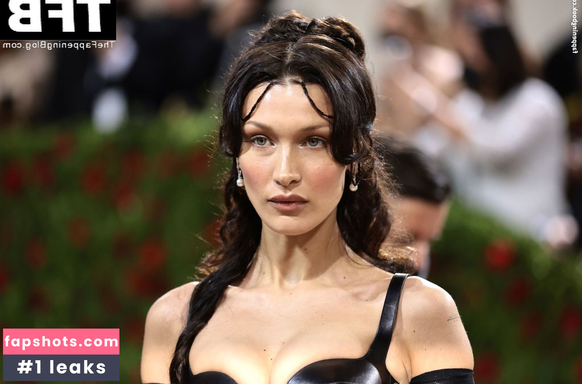 Bella Hadid gallery photo #591