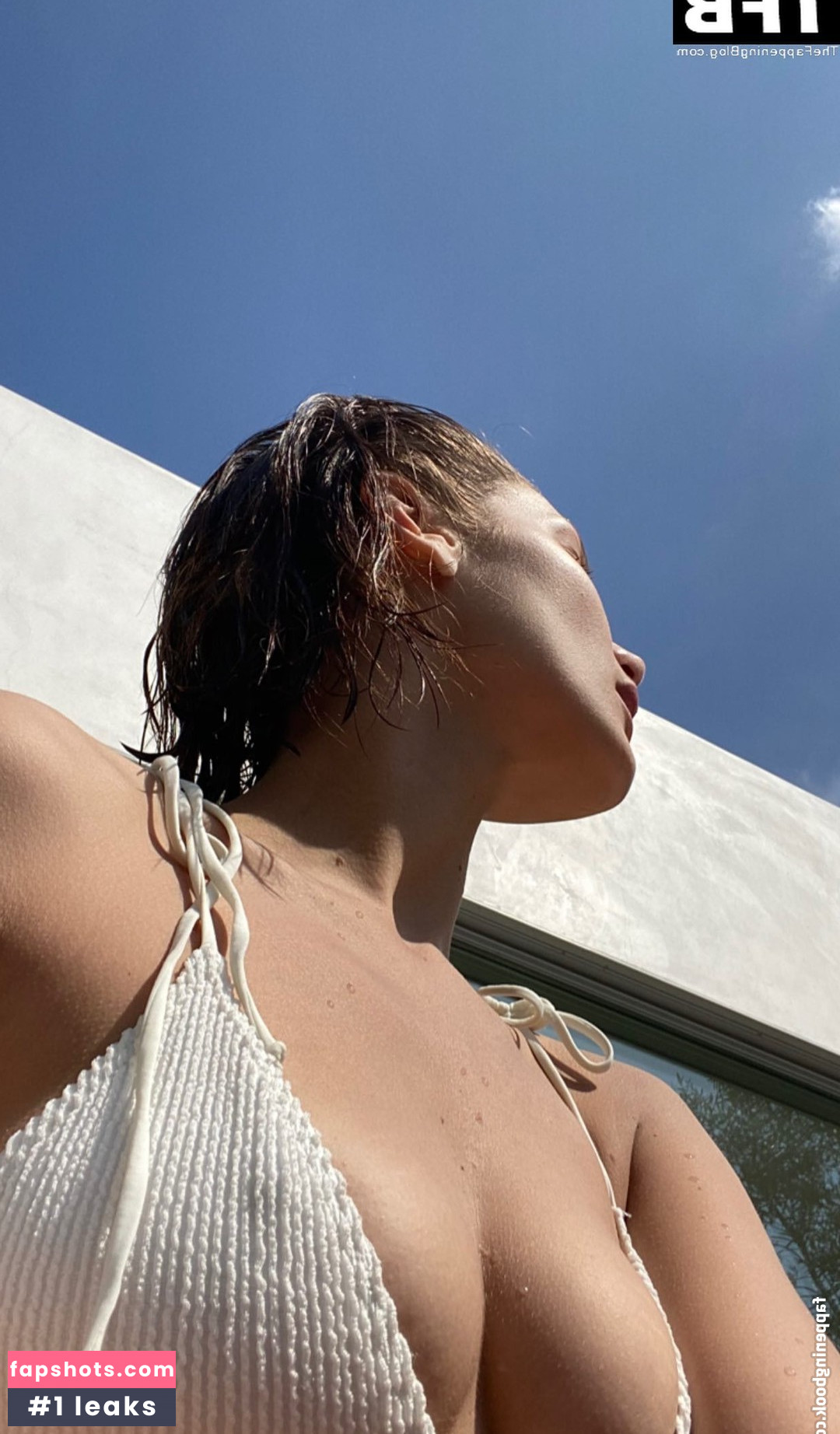 Bella Hadid gallery photo #626