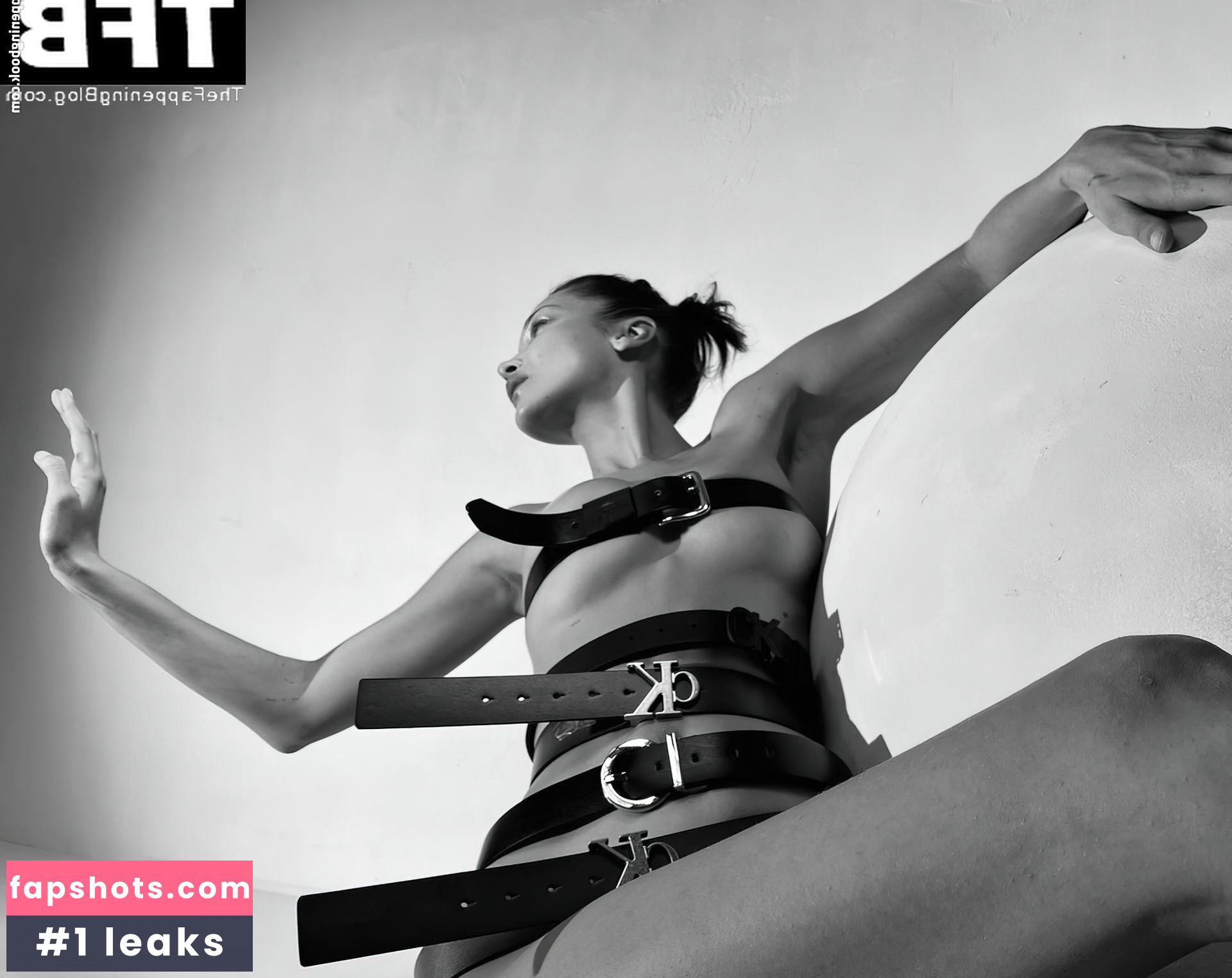 Bella Hadid gallery photo #721