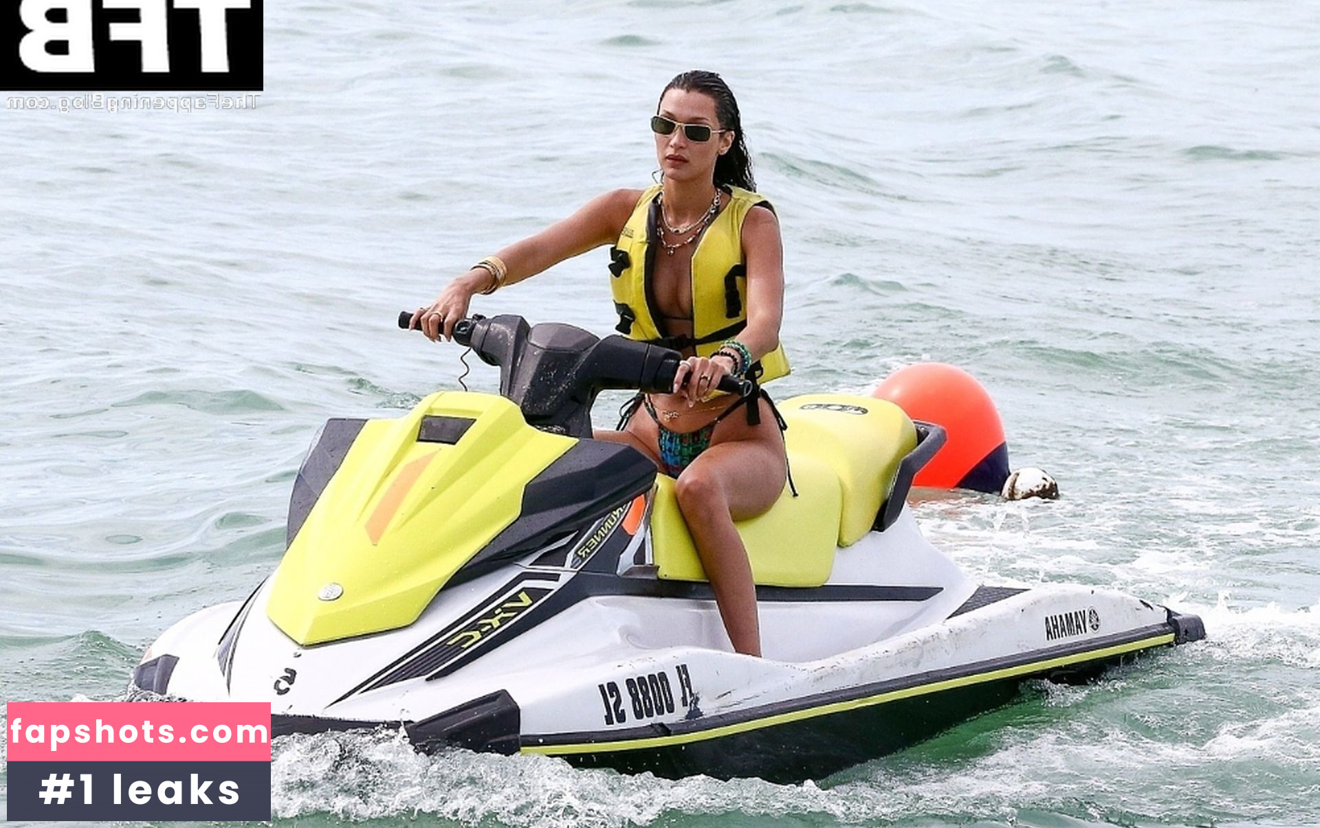 Bella Hadid gallery photo #726