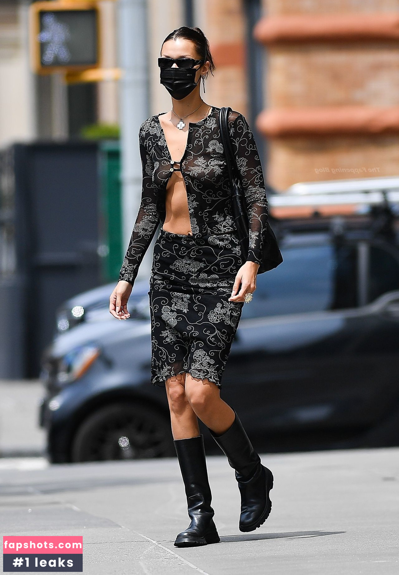 Bella Hadid gallery photo #802