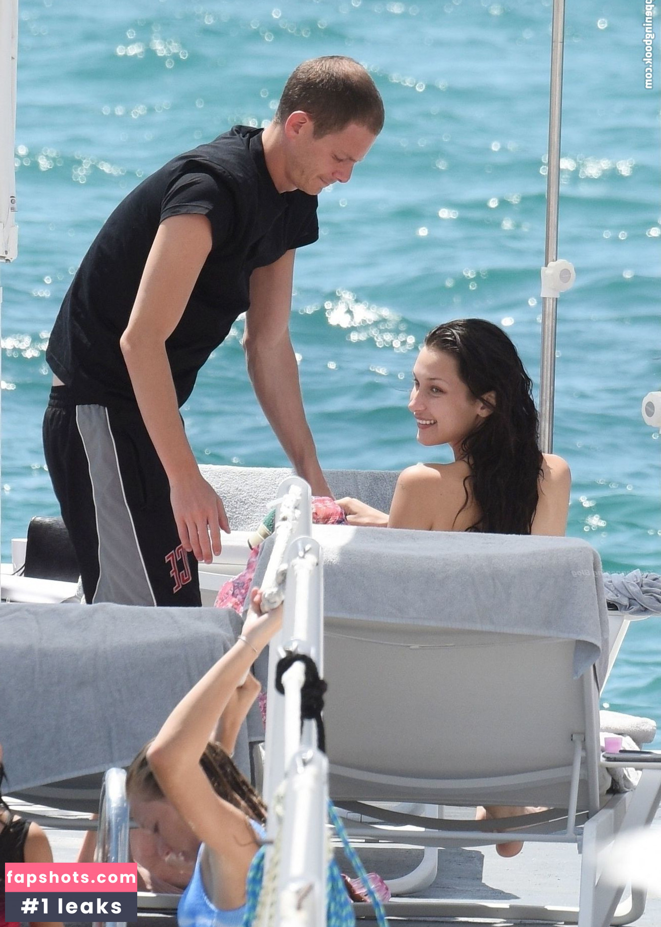 Bella Hadid gallery photo #817