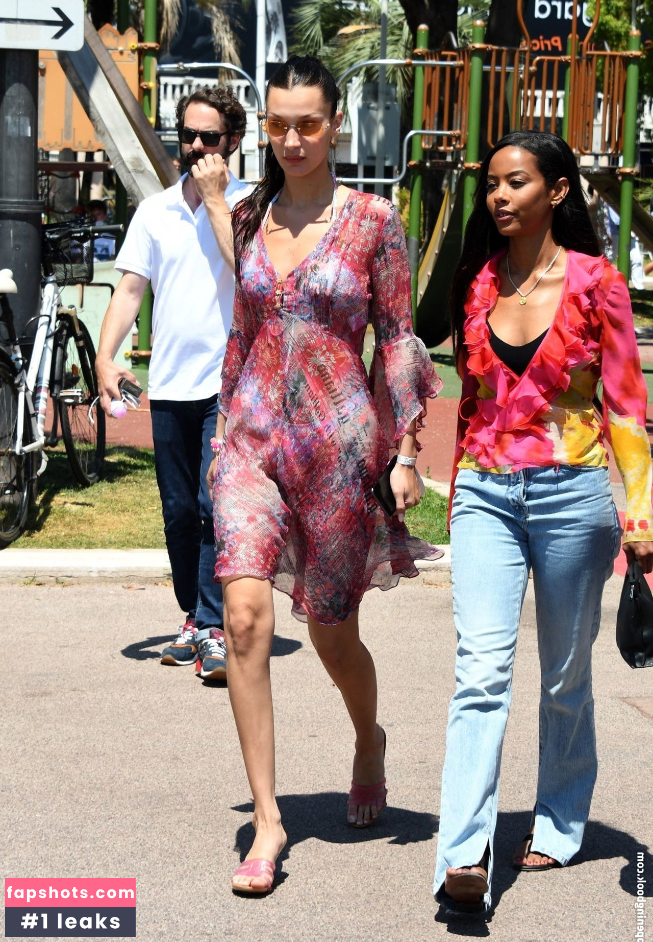 Bella Hadid gallery photo #820