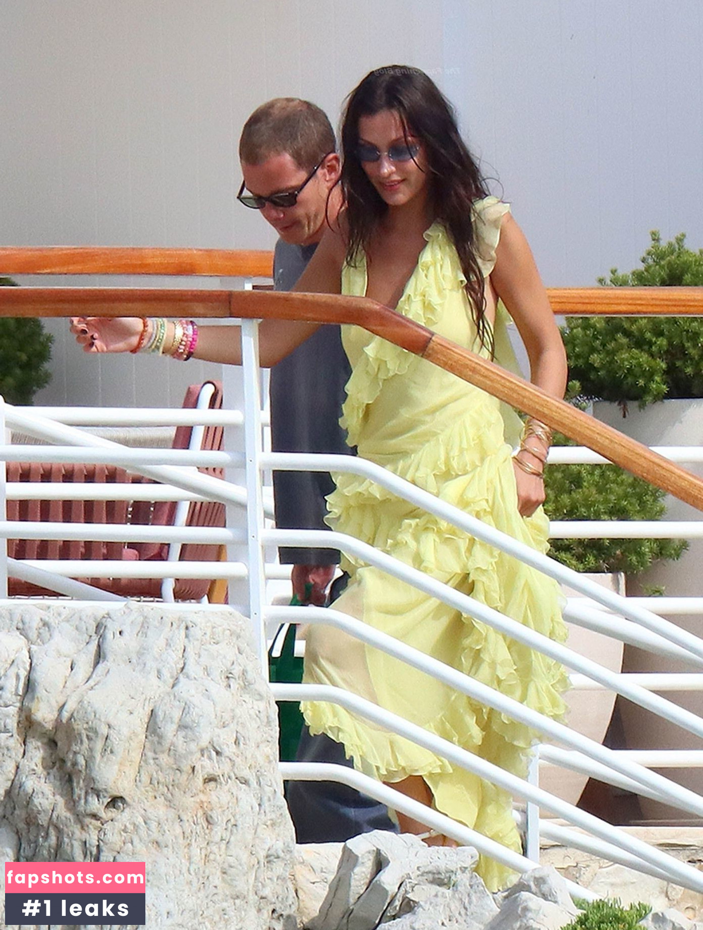 Bella Hadid gallery photo #836