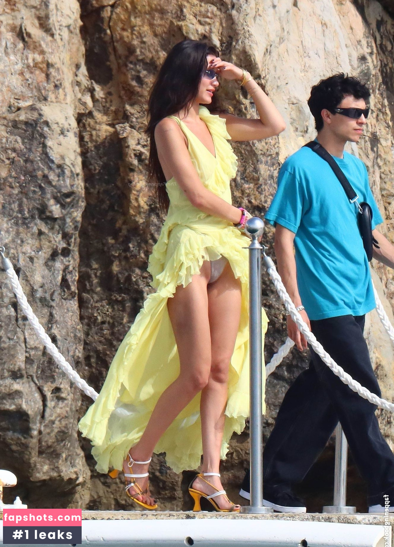 Bella Hadid gallery photo #840