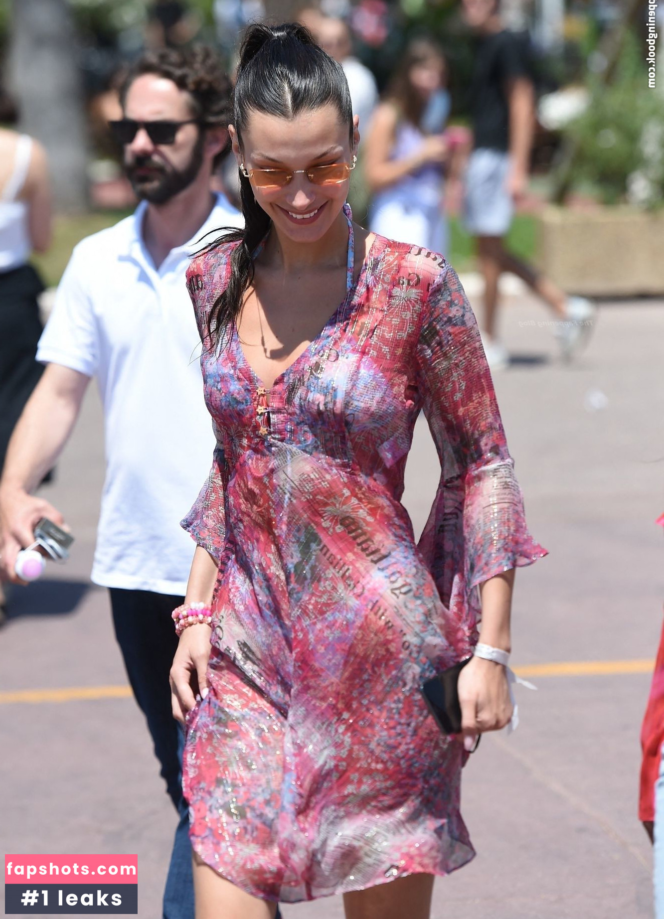 Bella Hadid gallery photo #858