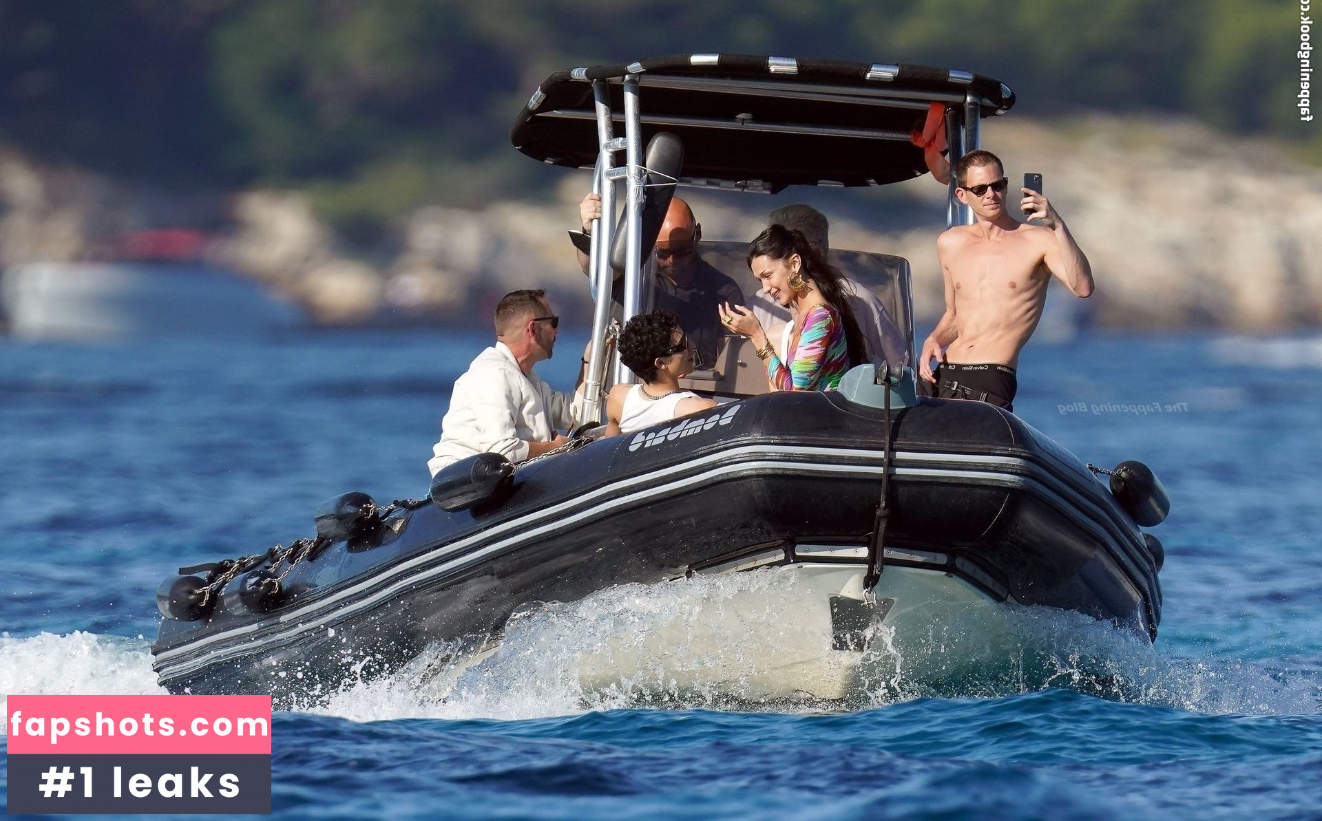 Bella Hadid gallery photo #895