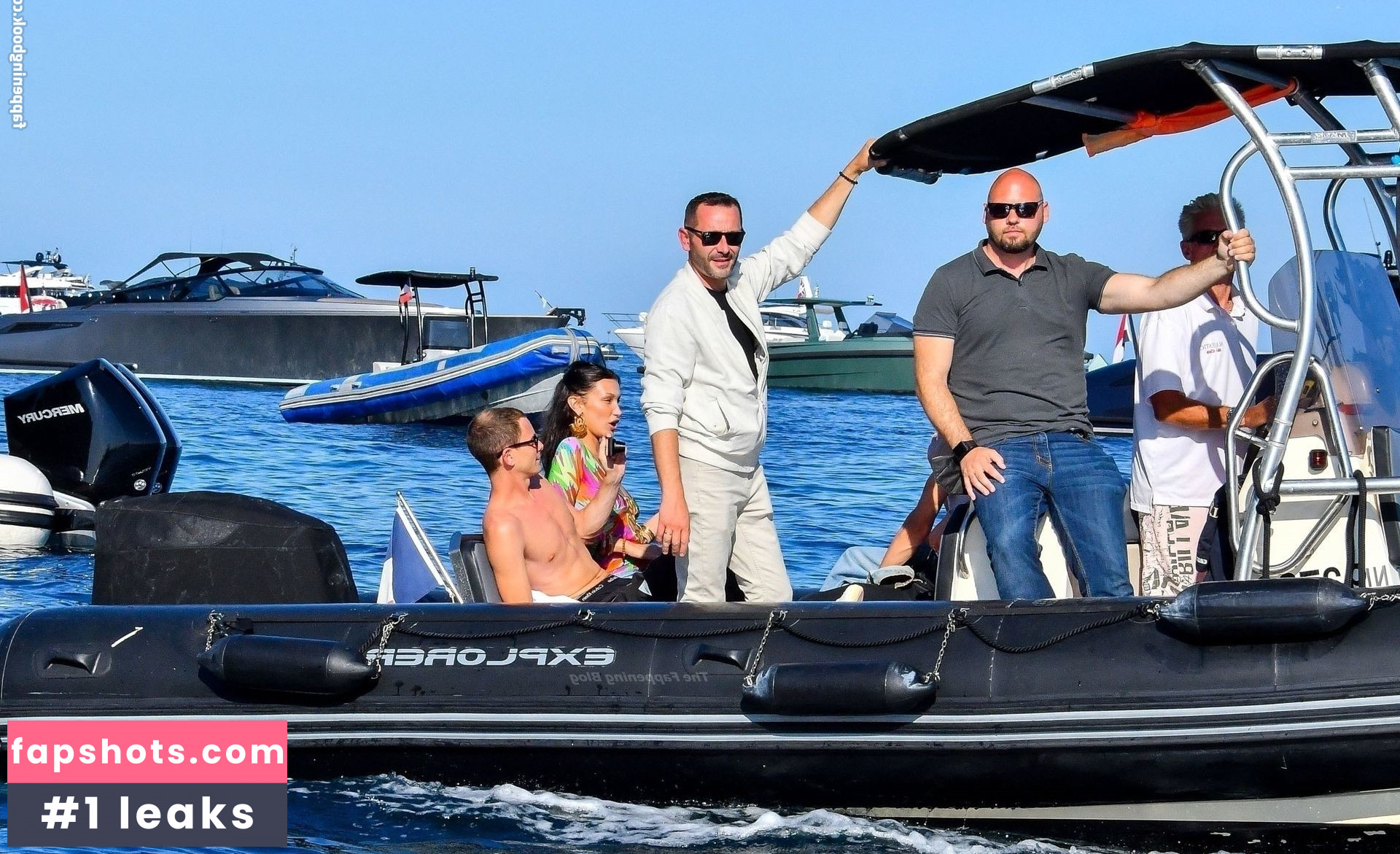 Bella Hadid gallery photo #918