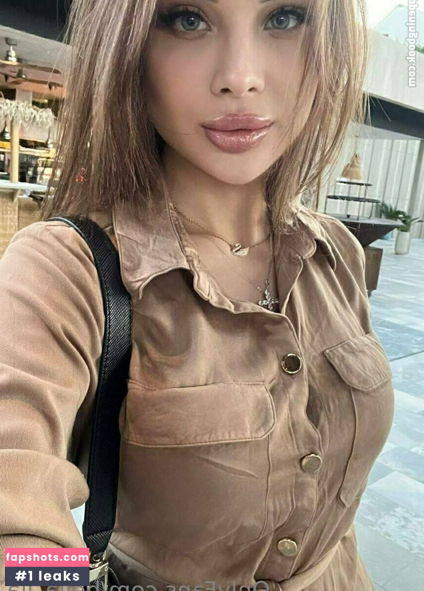 bella_lla gallery photo #37