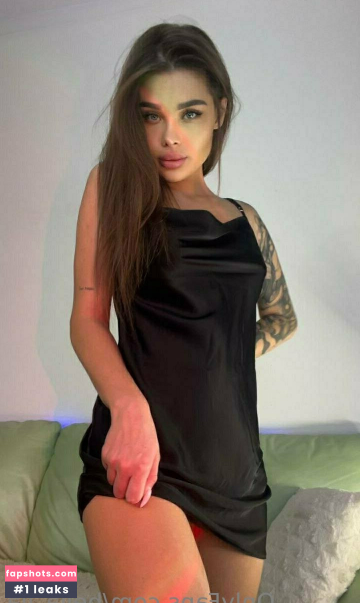 bella_lla gallery photo #7