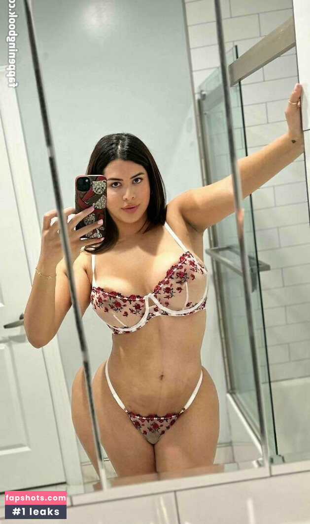 Bella Miura gallery photo #19