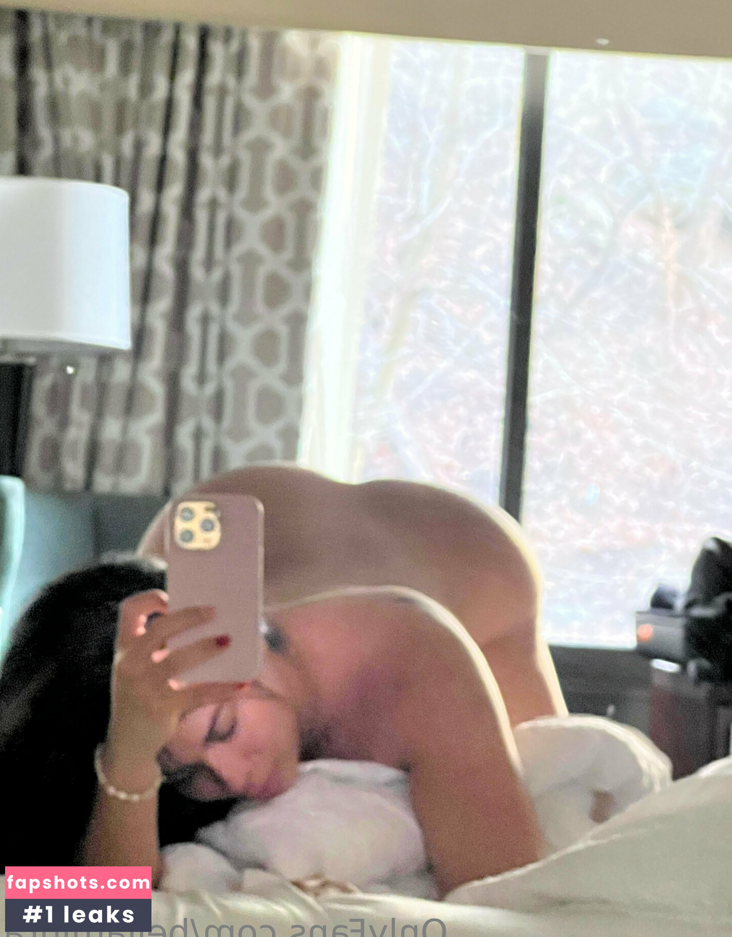 Bella Miura gallery photo #4