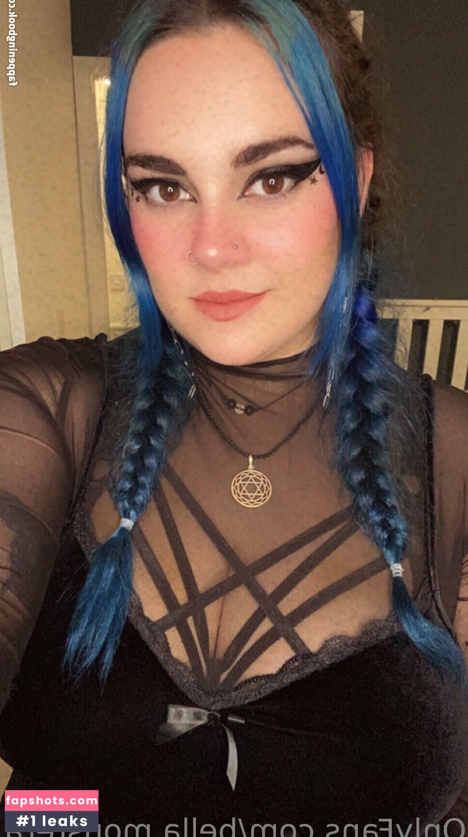 bella.monstera gallery photo #7