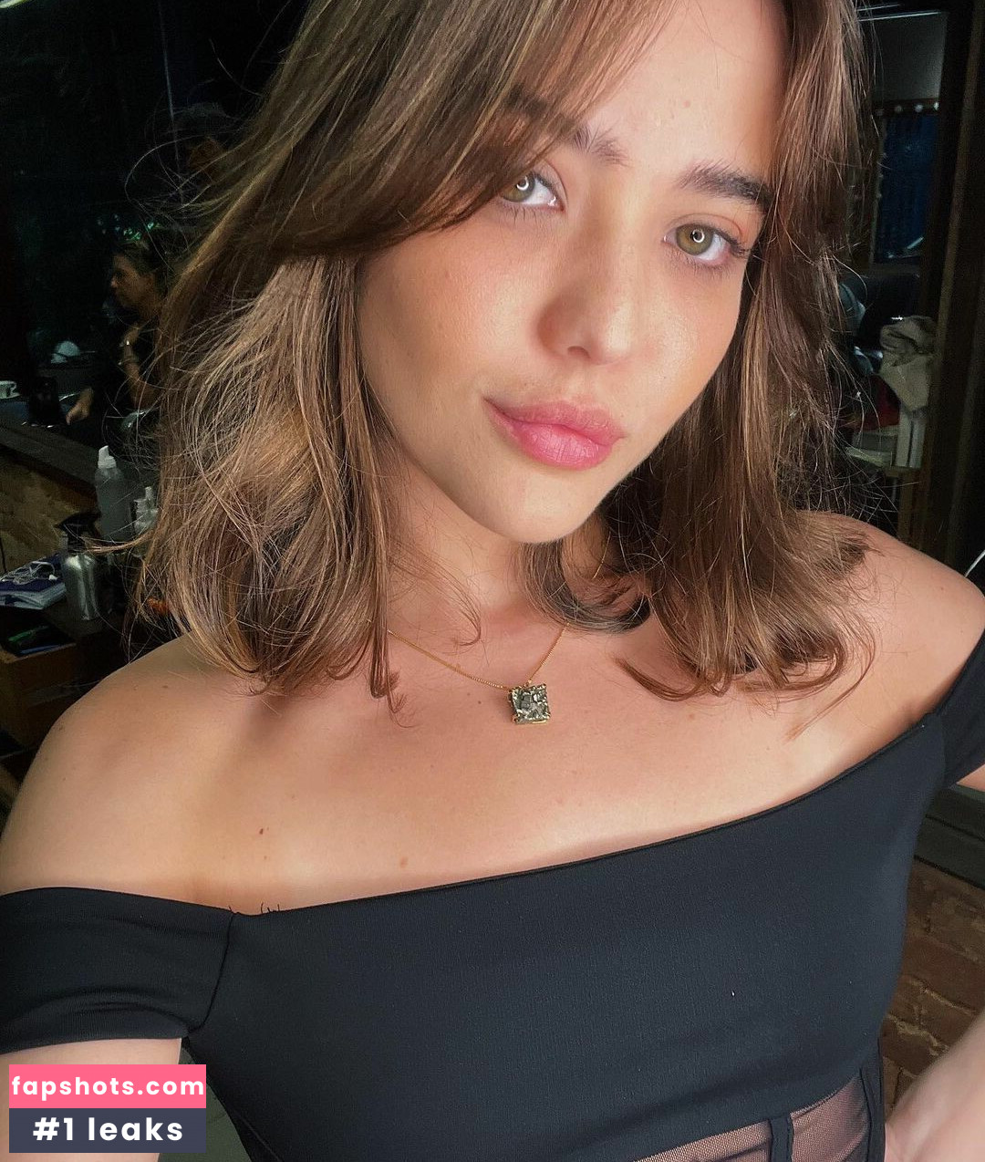 Bella Piero nude babe gallery