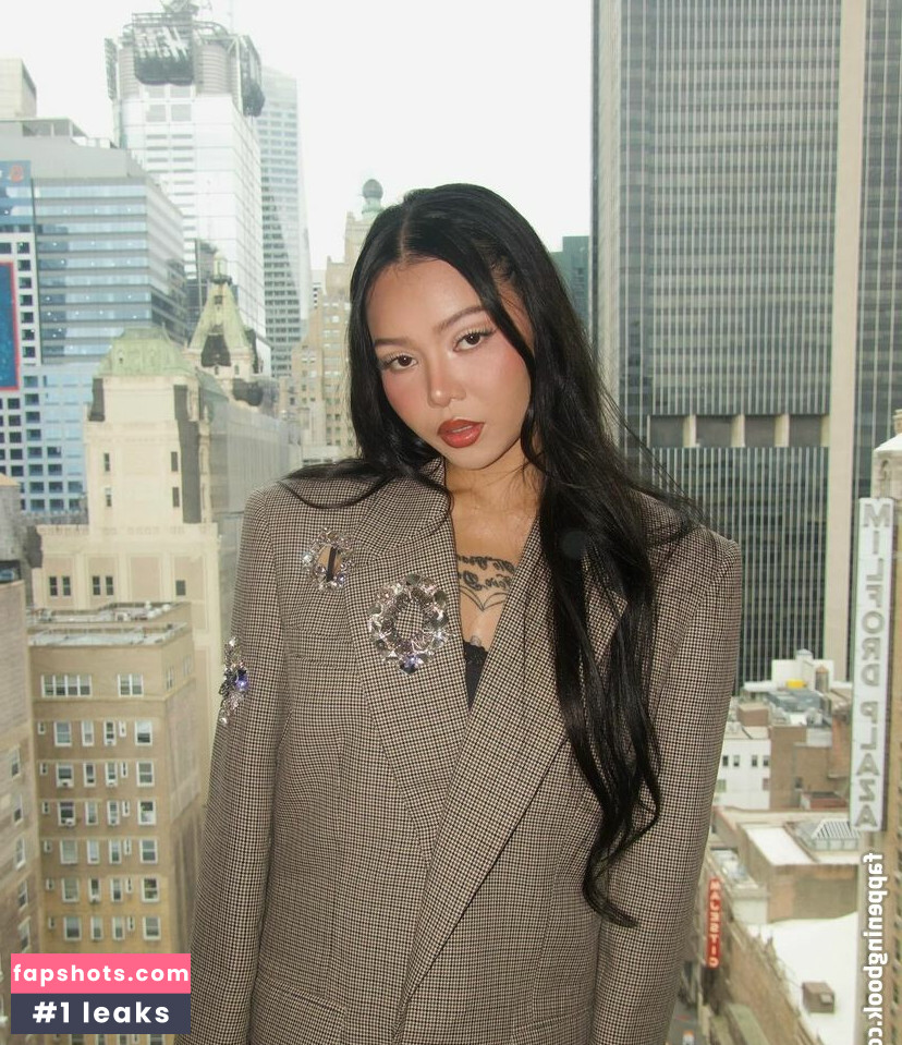 Bella Poarch gallery photo #125