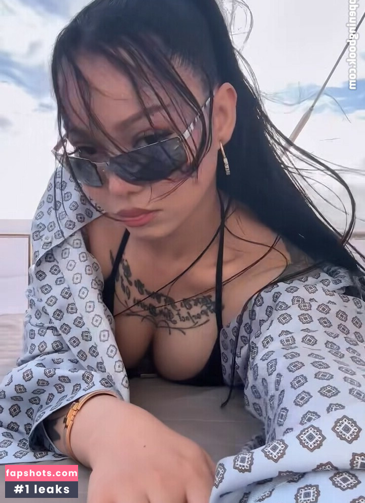 Bella Poarch gallery photo #146