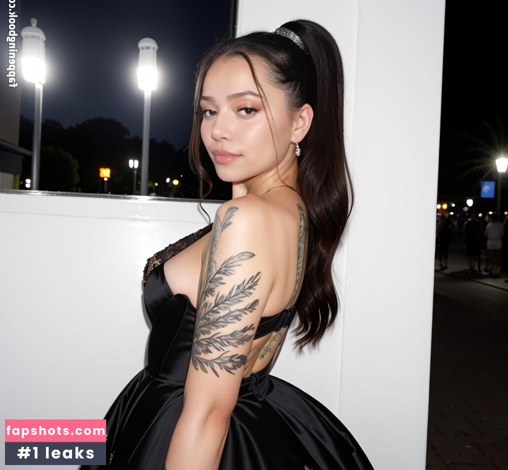 Bella Poarch gallery photo #156