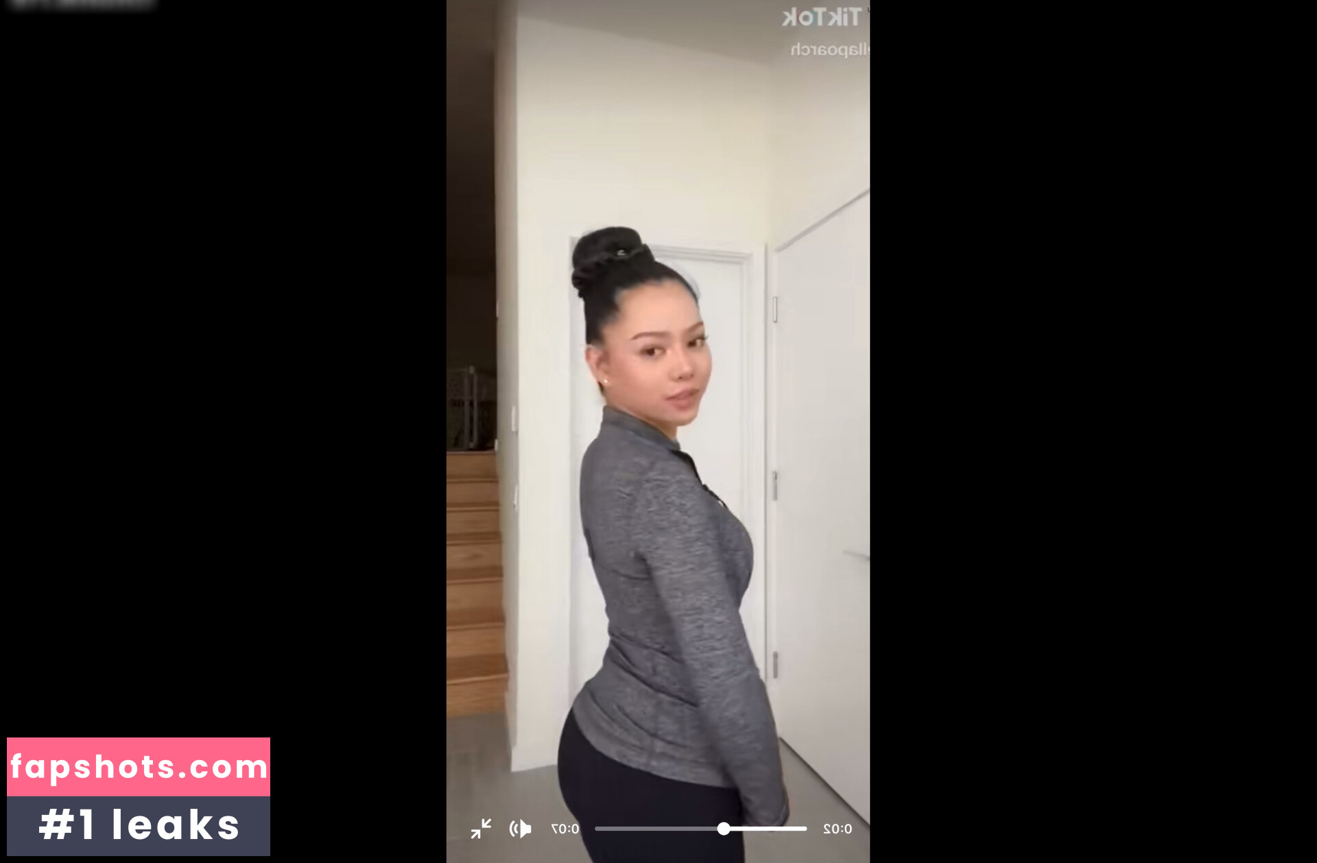 Bella Poarch gallery photo #159