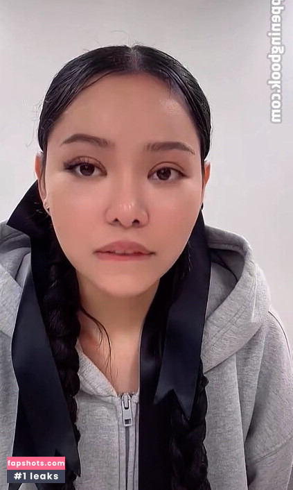 Bella Poarch gallery photo #176