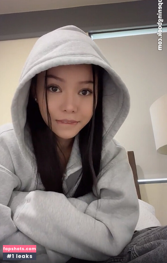 Bella Poarch gallery photo #182