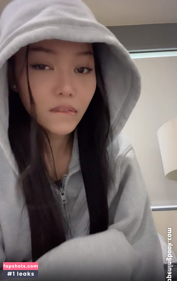 Bella Poarch gallery photo #187