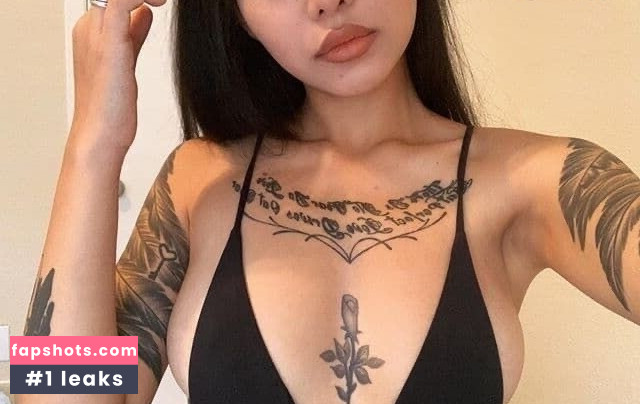 Bella Poarch gallery photo #203