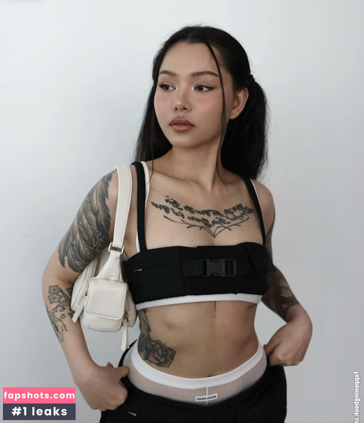 Bella Poarch gallery photo #205