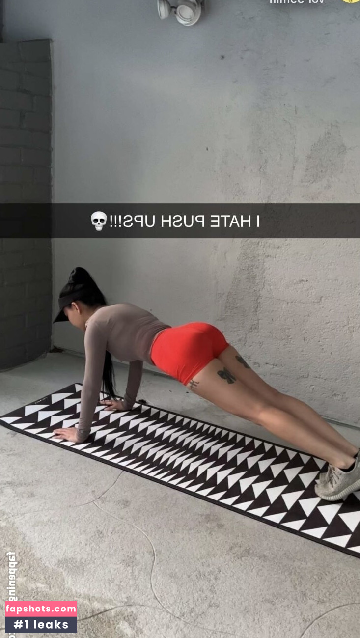 Bella Poarch gallery photo #231