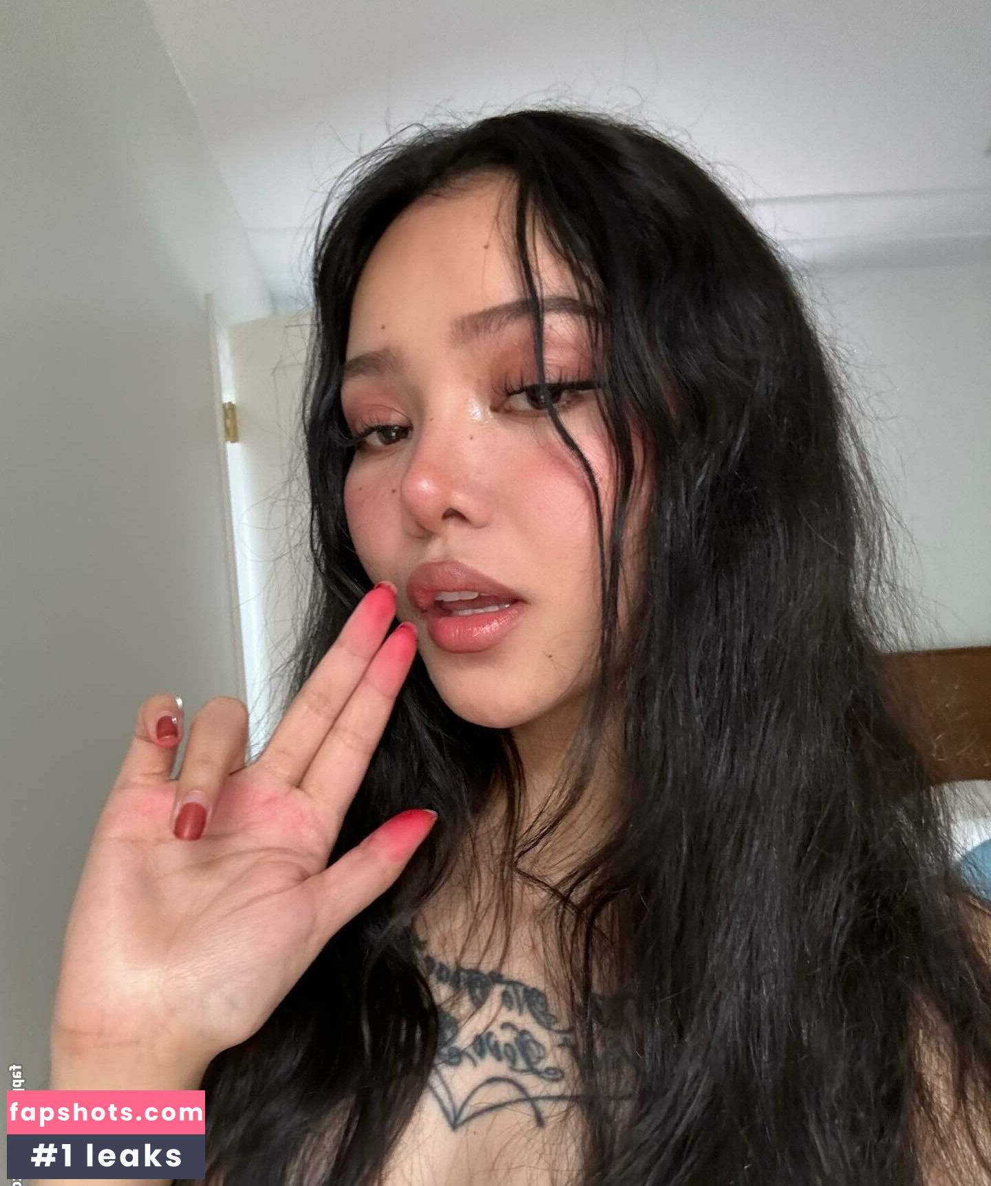 Bella Poarch gallery photo #250