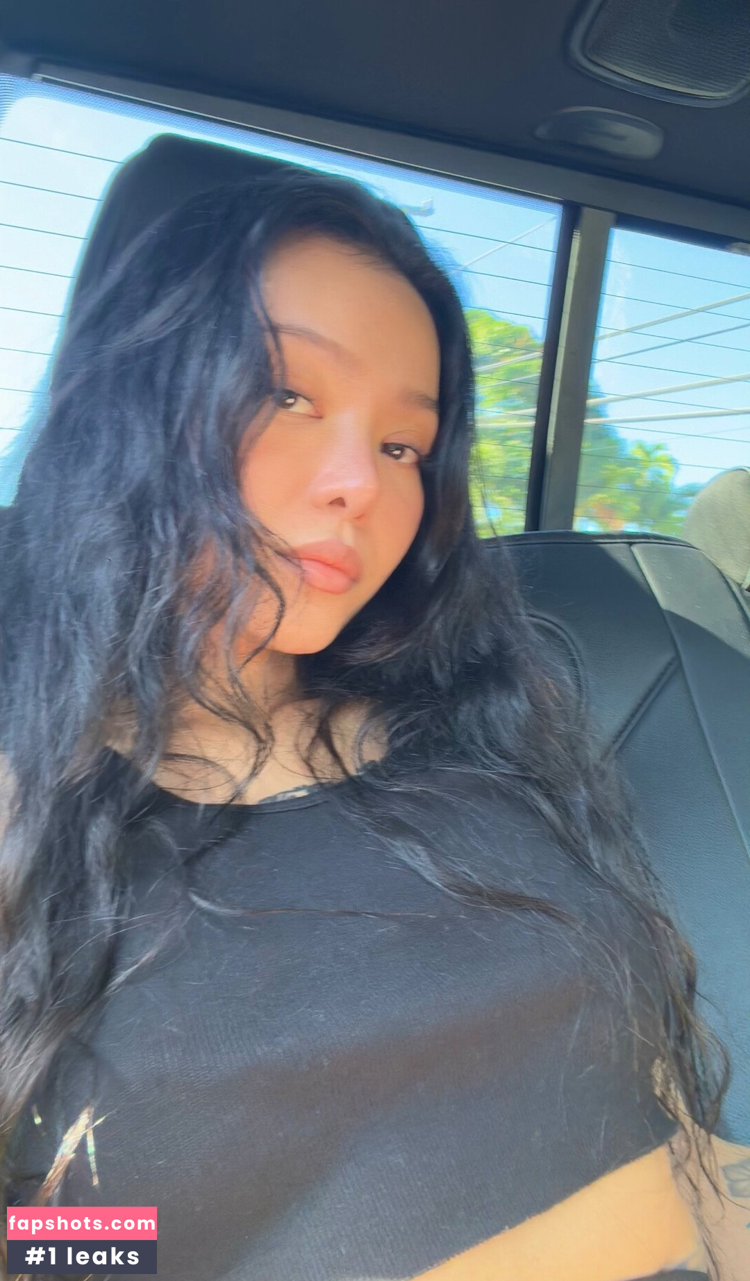 Bella Poarch gallery photo #28