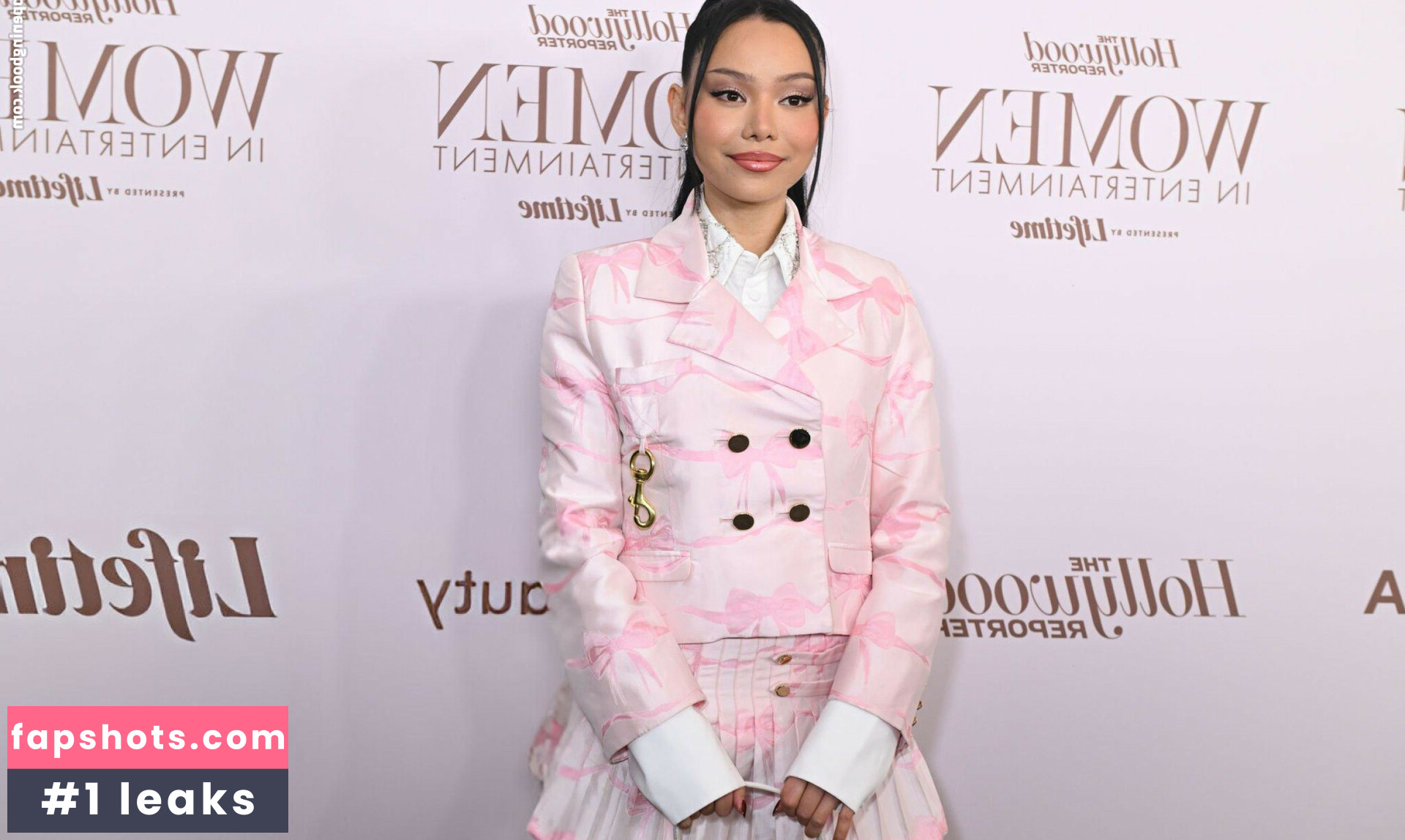 Bella Poarch gallery photo #29