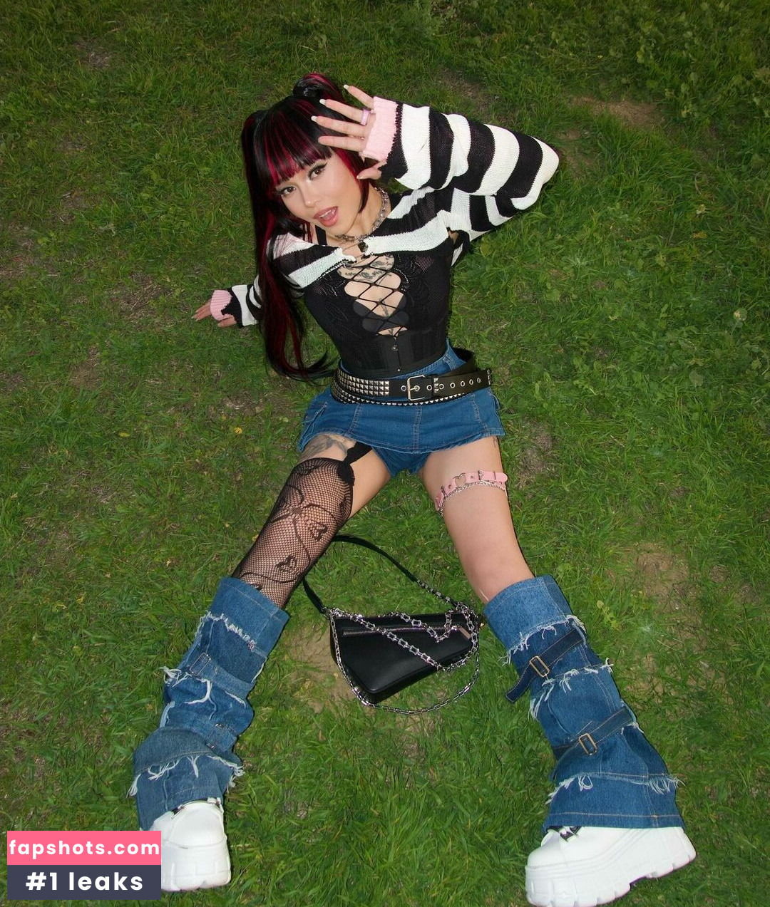 Bella Poarch gallery photo #284