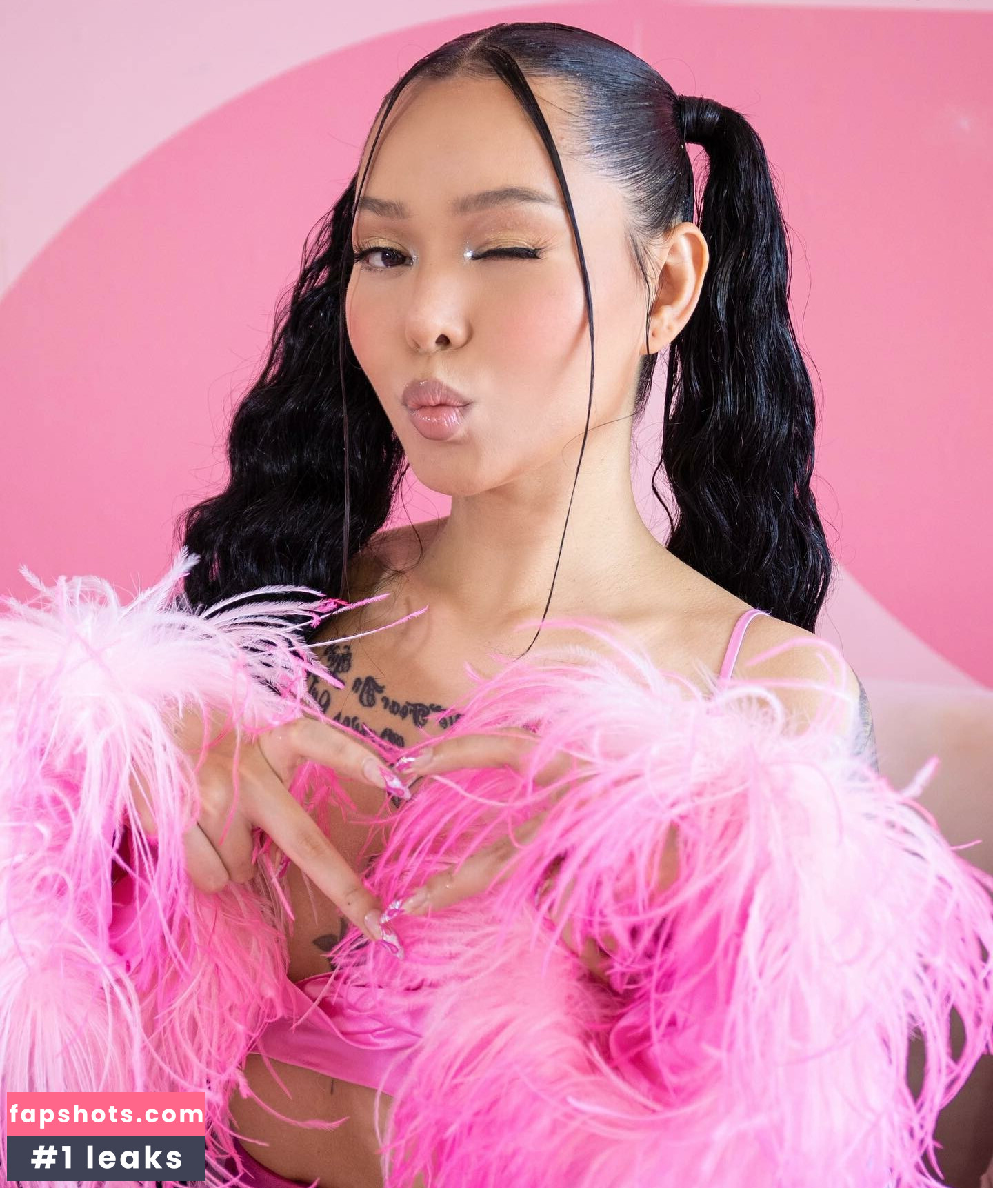 Bella Poarch gallery photo #315