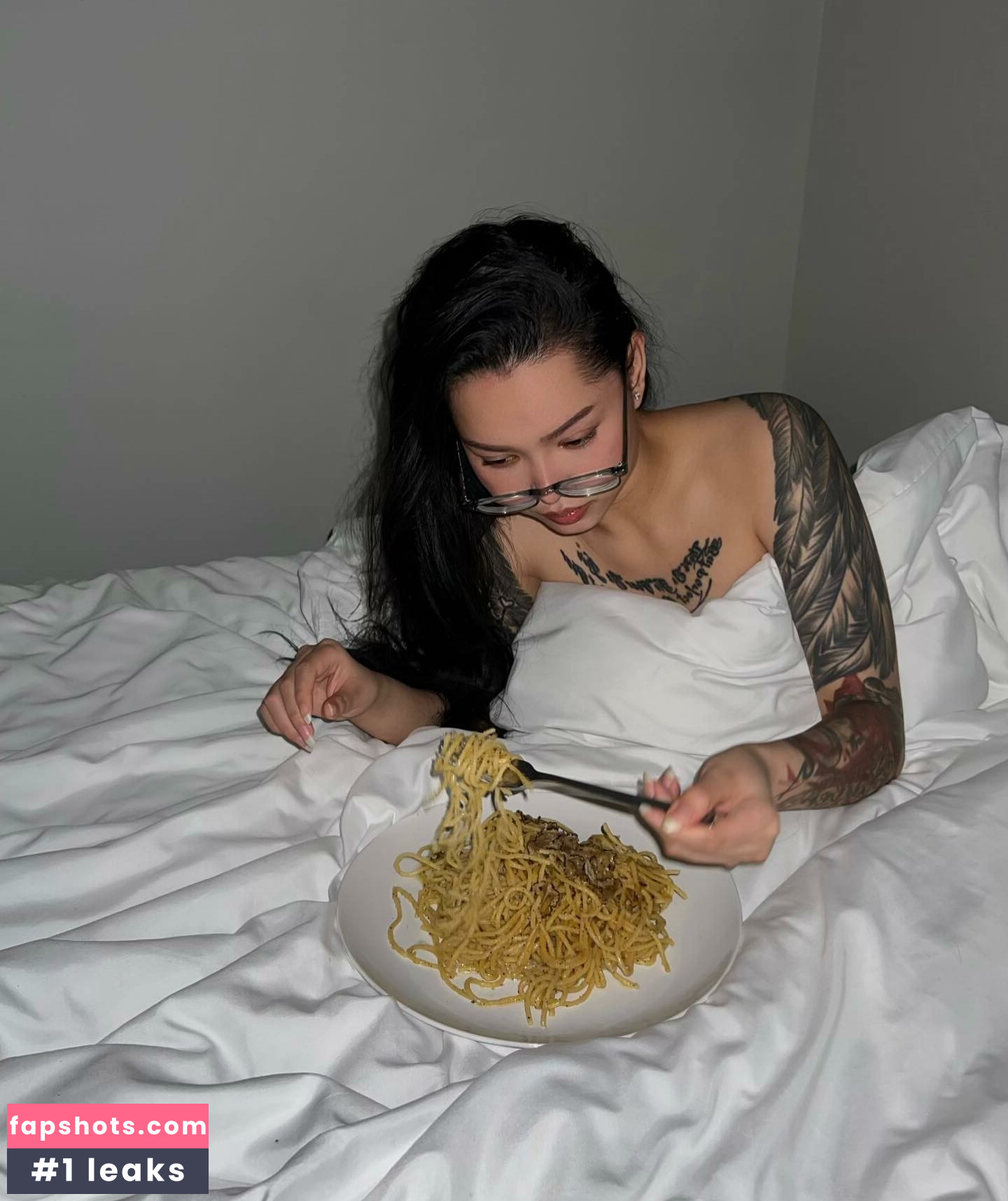 Bella Poarch gallery photo #348