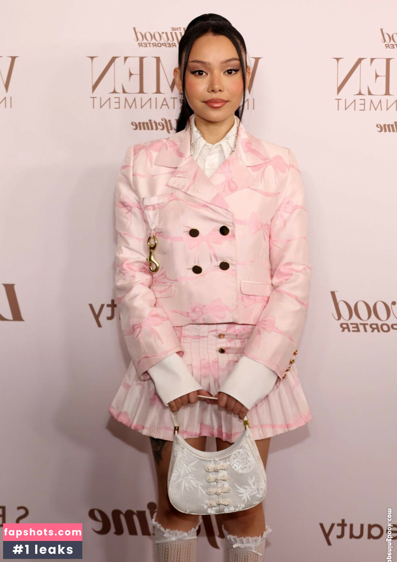 Bella Poarch gallery photo #37