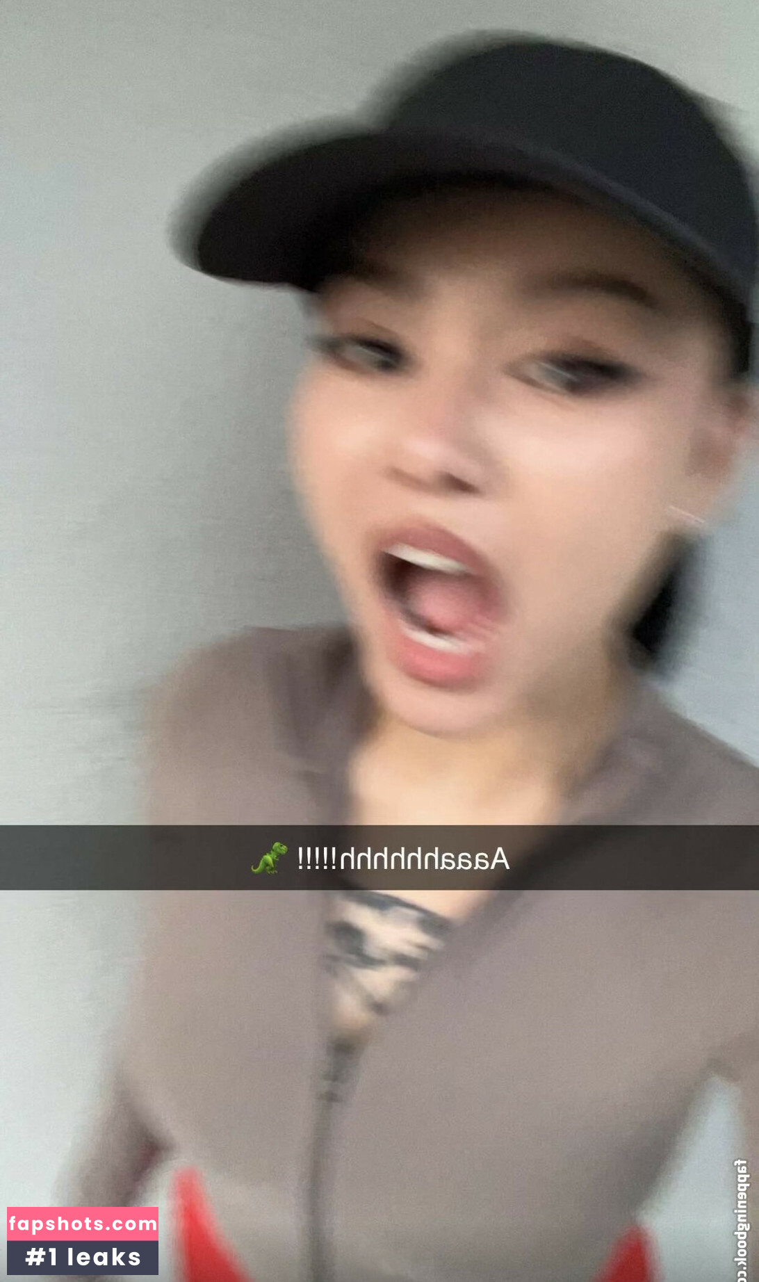 Bella Poarch gallery photo #373