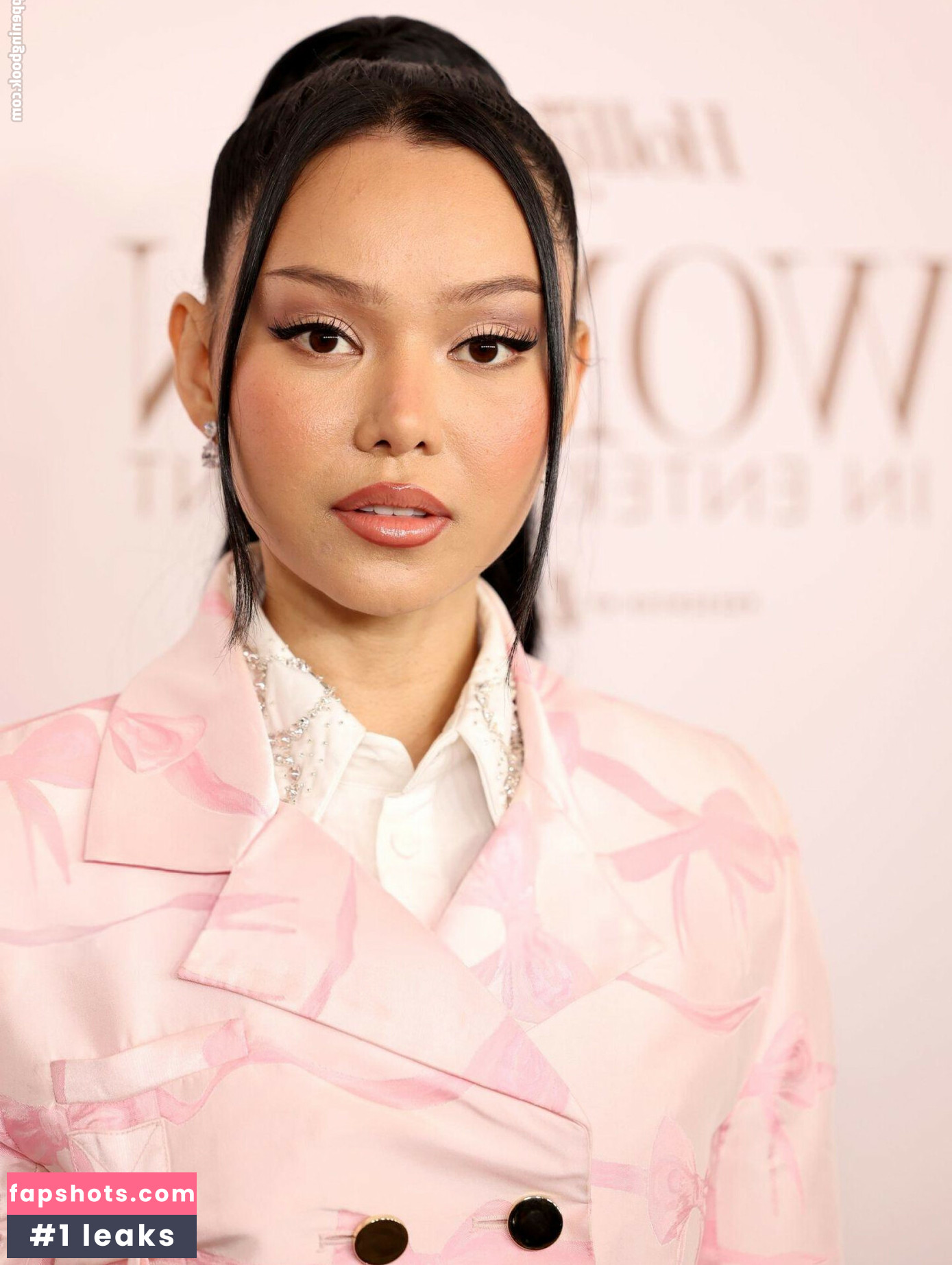 Bella Poarch gallery photo #39