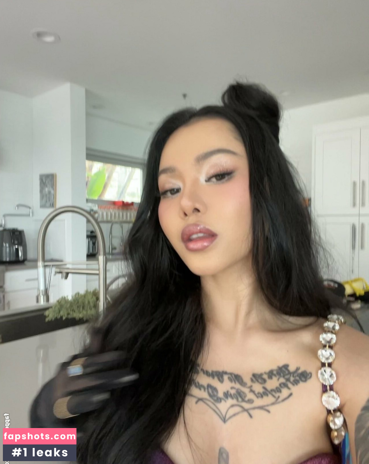 Bella Poarch gallery photo #391