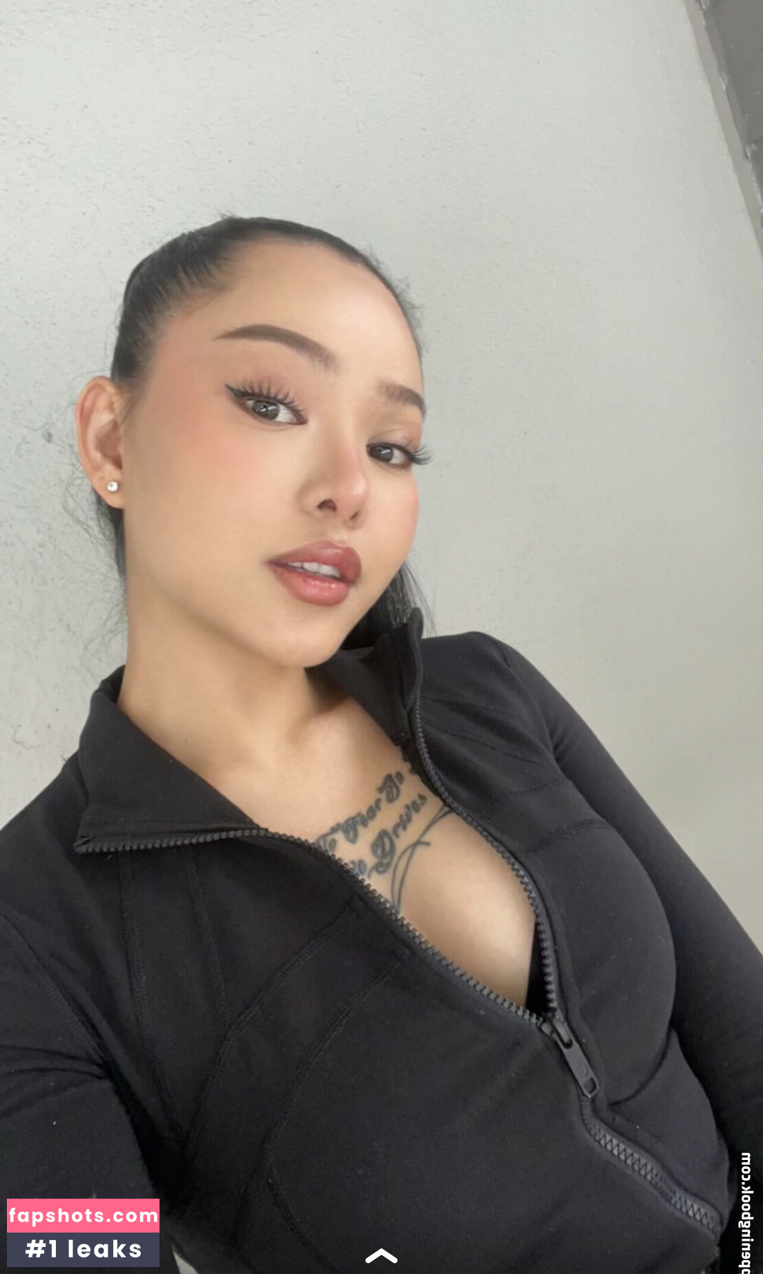 Bella Poarch gallery photo #402