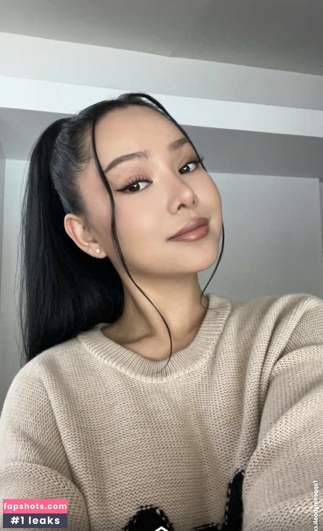 Bella Poarch gallery photo #419