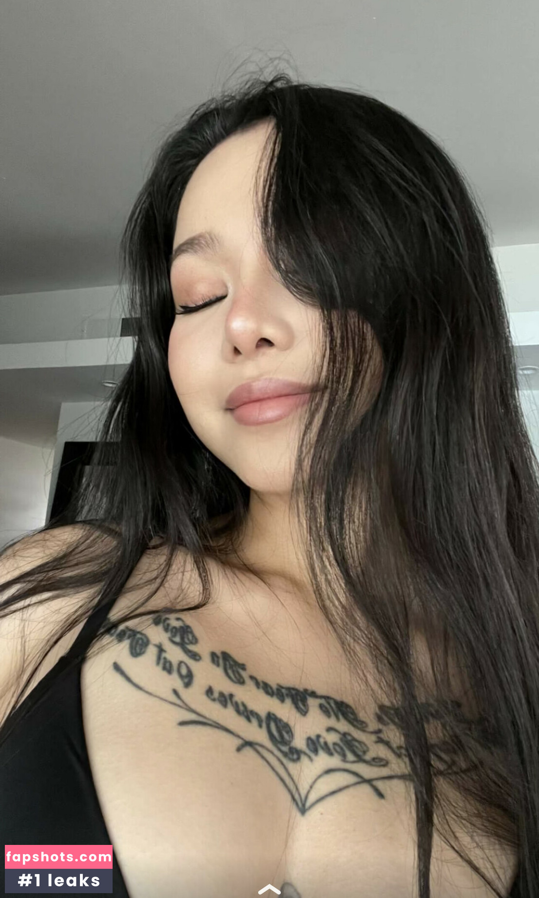 Bella Poarch gallery photo #437