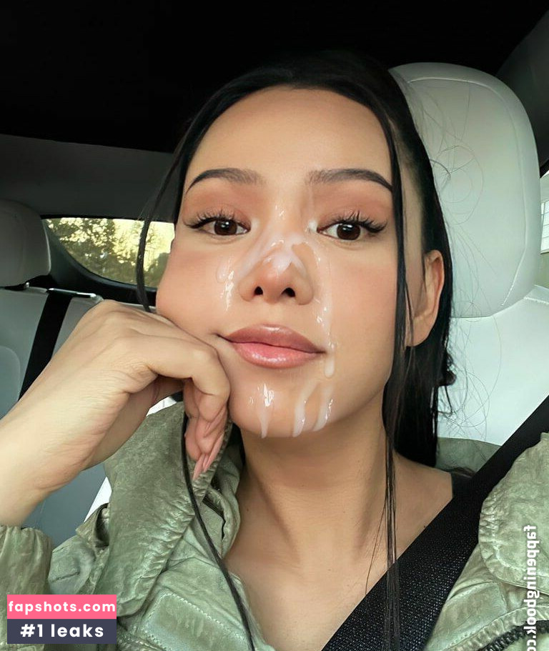 Bella Poarch gallery photo #438