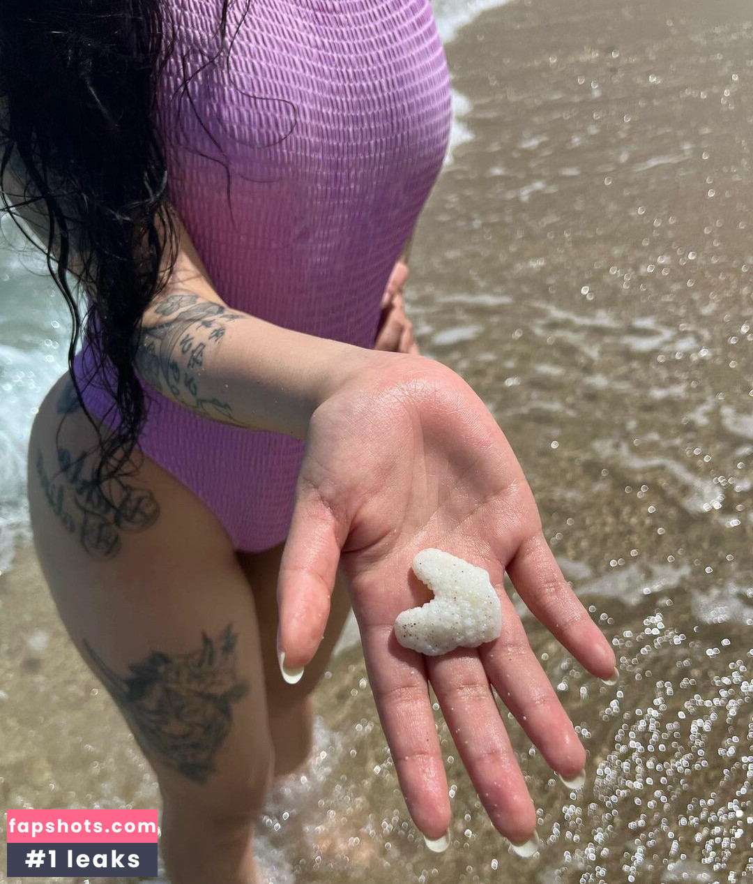 Bella Poarch gallery photo #457