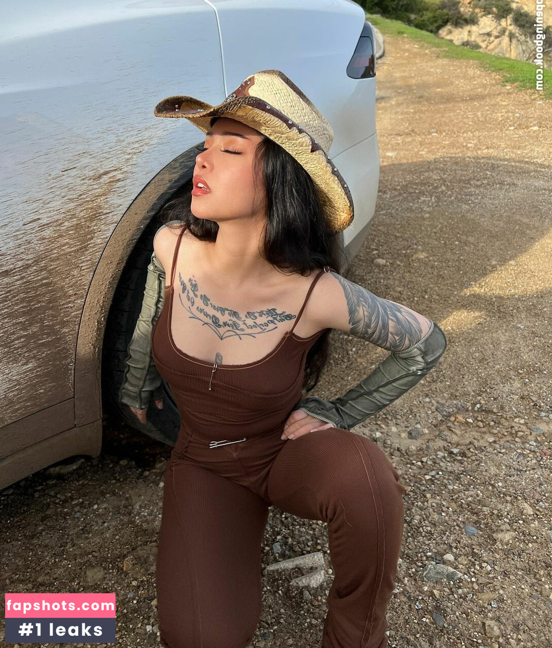 Bella Poarch gallery photo #482