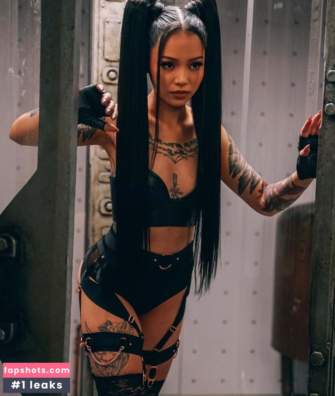 Bella Poarch gallery photo #812